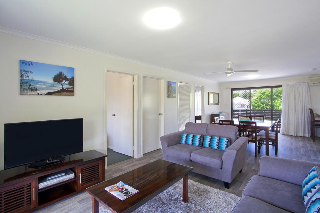 Aparthotel Regency Waterfront Noosa Noosaville Esterno foto