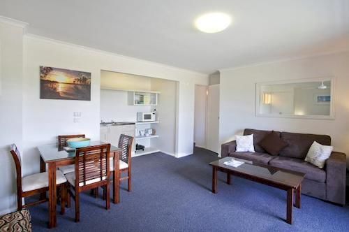 Aparthotel Regency Waterfront Noosa Noosaville Esterno foto