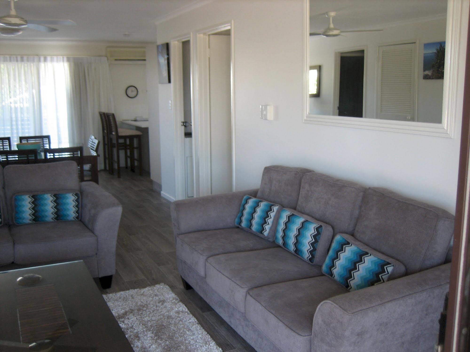 Aparthotel Regency Waterfront Noosa Noosaville Esterno foto