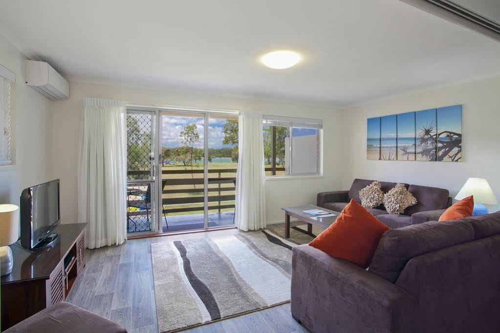 Aparthotel Regency Waterfront Noosa Noosaville Esterno foto