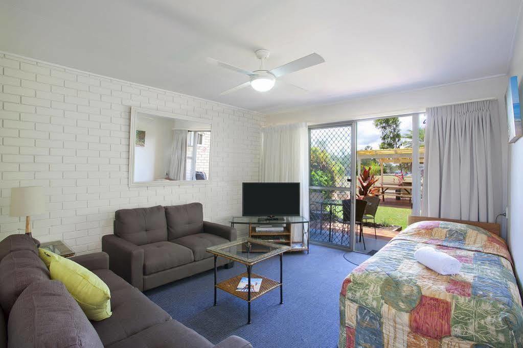 Aparthotel Regency Waterfront Noosa Noosaville Esterno foto